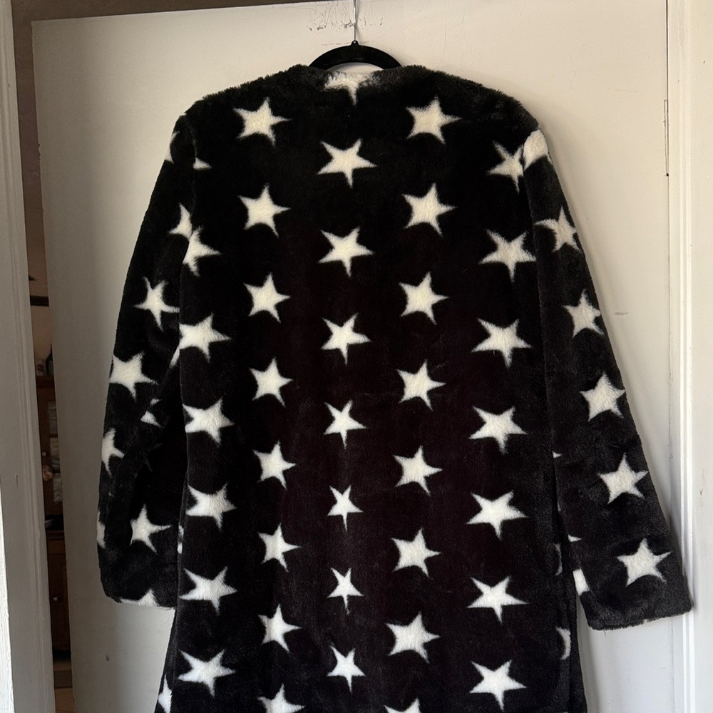 Fever Black and White Star Teddy Jacket - Picture 6 of 6